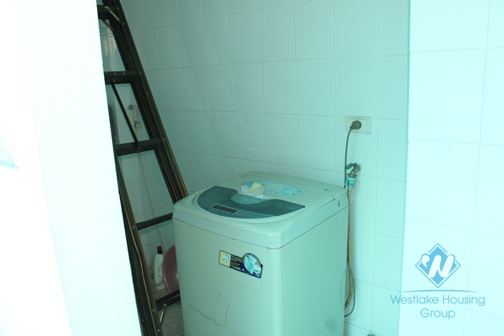 House for rent in Nghi Tam village, Tay Ho, Ha Noi